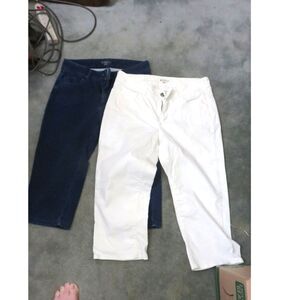 2 pair Lee Riders Womens Capri Jeans Blue  & White Denim Sz 12  Rhinestones